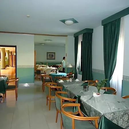 D.g. Garden Hotel 4*